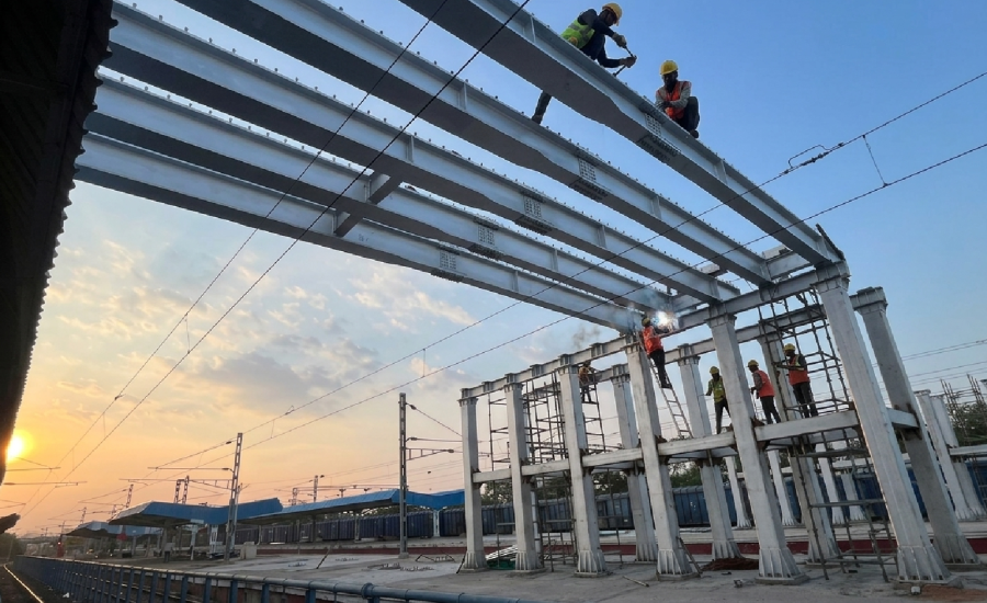 railway station infrastructure